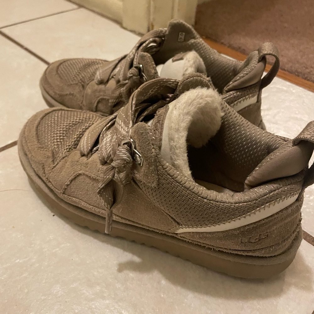 Uggs lowmel